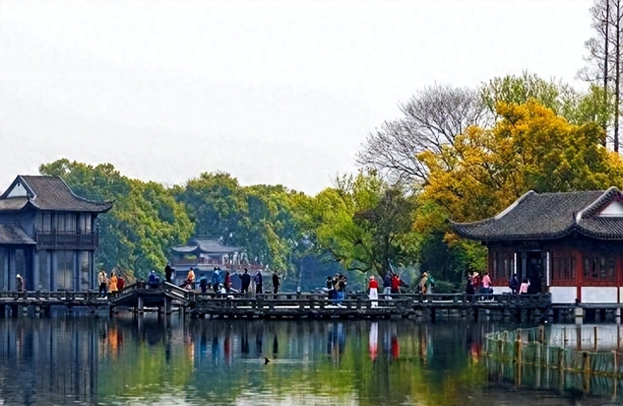 浙江部分大学毕业证含金量遭质疑，家长学生需谨慎