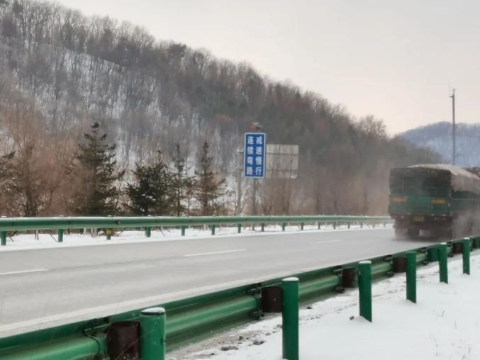 高速隧道行车安全:进出隧道前必须知道的几个要点