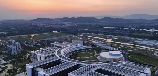 西湖大学学费引热议!国内生6000元,留学生为啥35万?