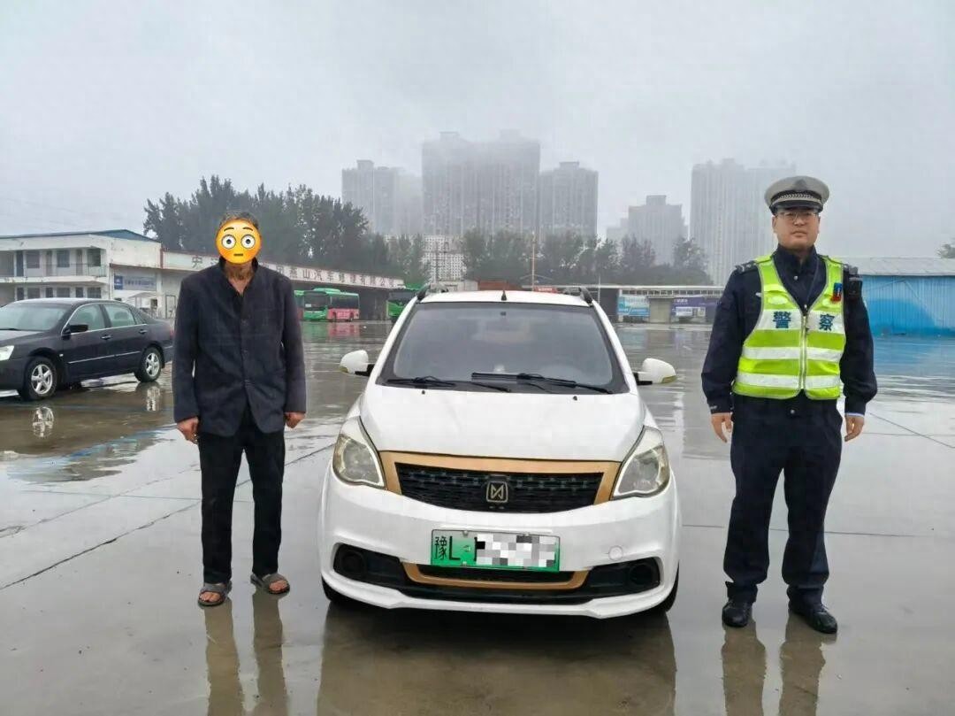 76岁老人无证驾驶数百条违章未处理，后果严重