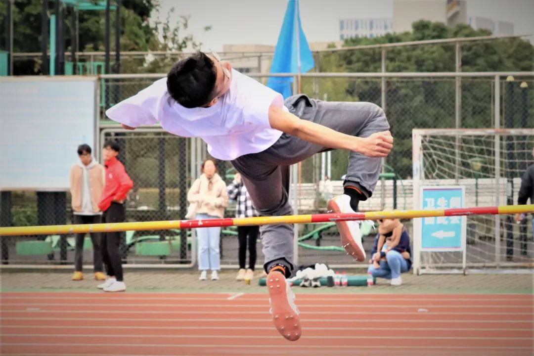 四川大学2021年运动会开幕式举行,多项赛事成绩亮眼