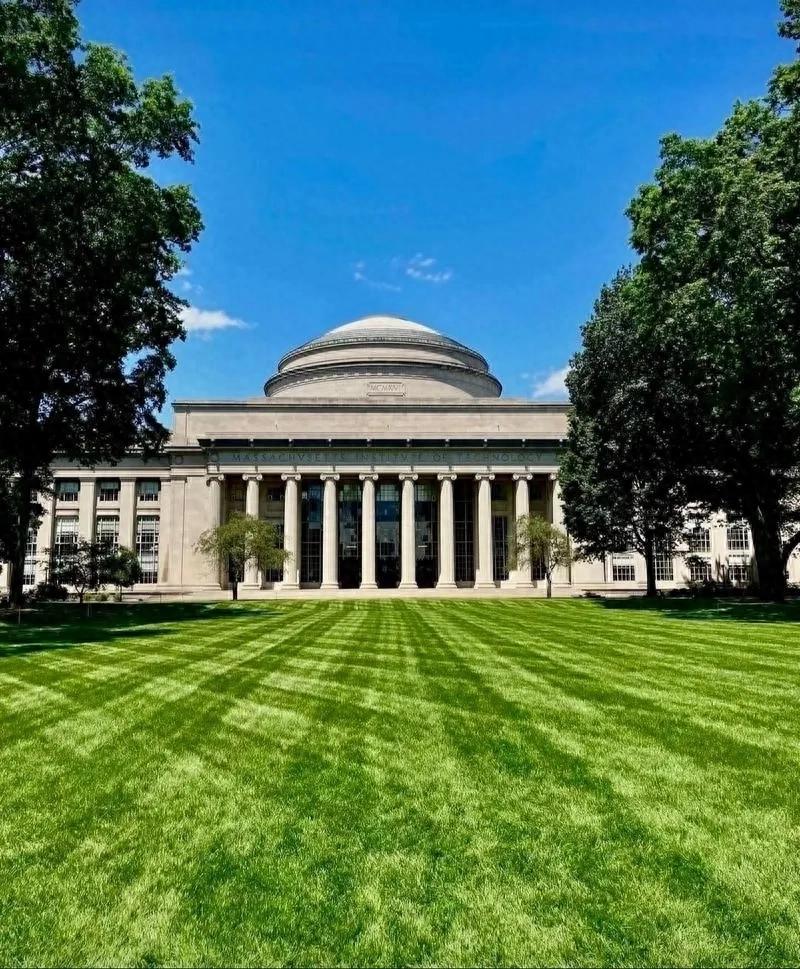 2025年全球学费最贵十大大学，美国院校占主导