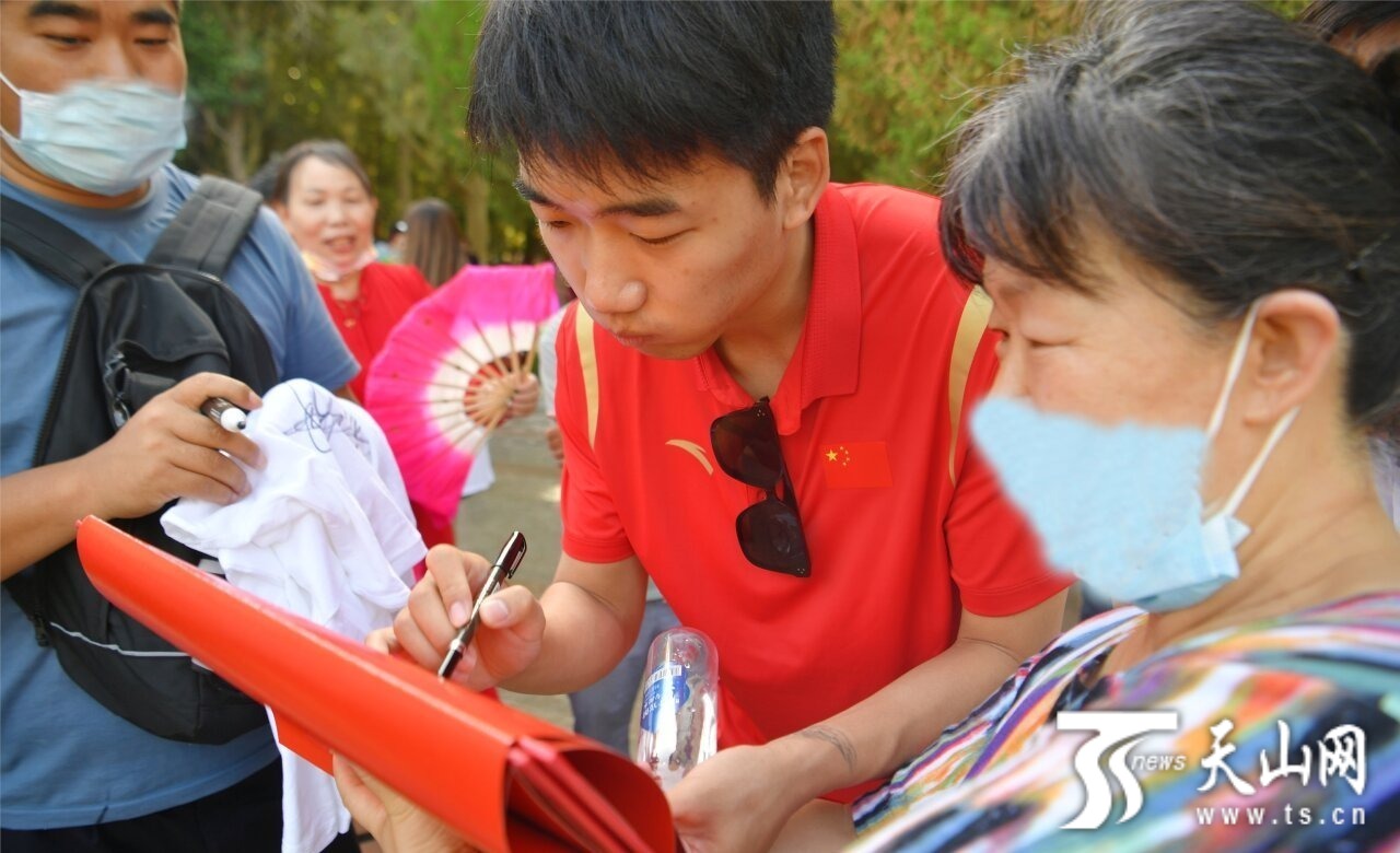 冬奥冠军天山行收官 回顾冬奥会举办时间